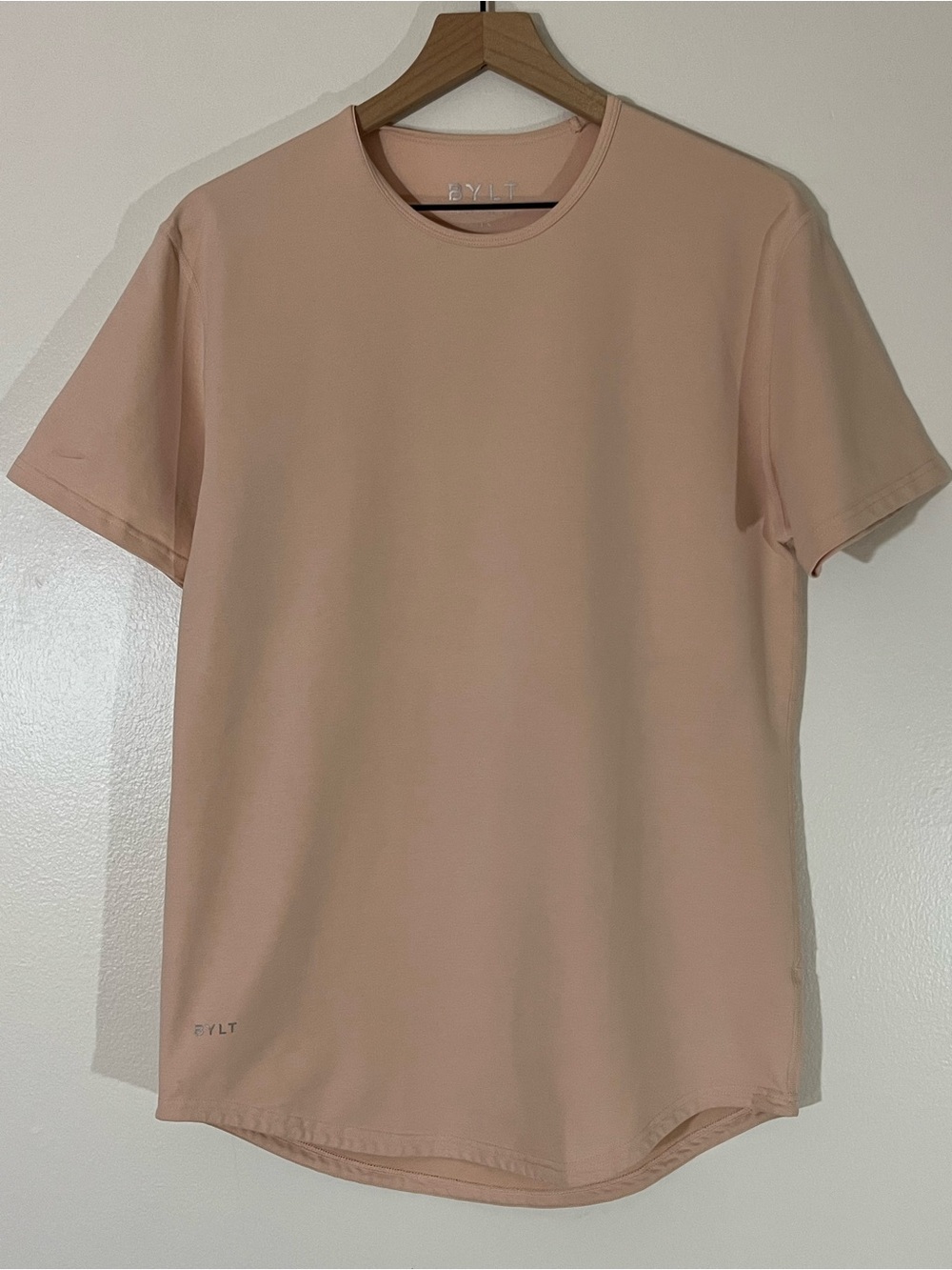 Blyt Drop Cut Short Sleeve Lux Crewneck T-Shirt in Pale Pink/Peach size M